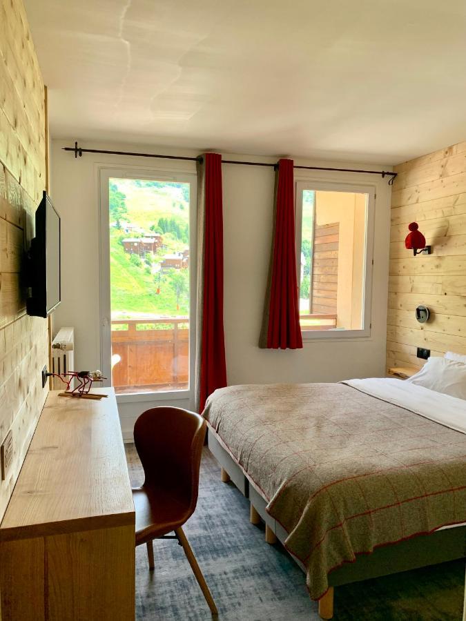 Hotel Lac Bleu 1650 Saint-François-Longchamp Dış mekan fotoğraf