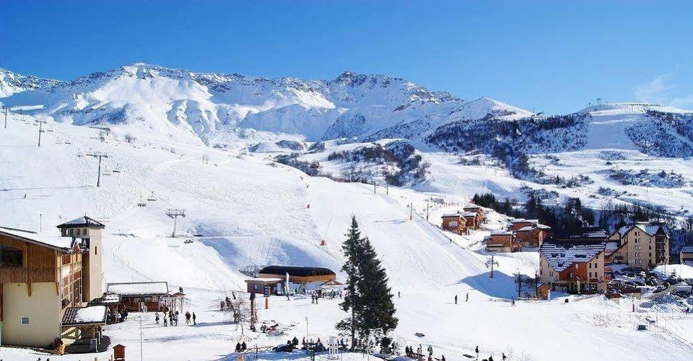 Hotel Lac Bleu 1650 Saint-François-Longchamp Dış mekan fotoğraf